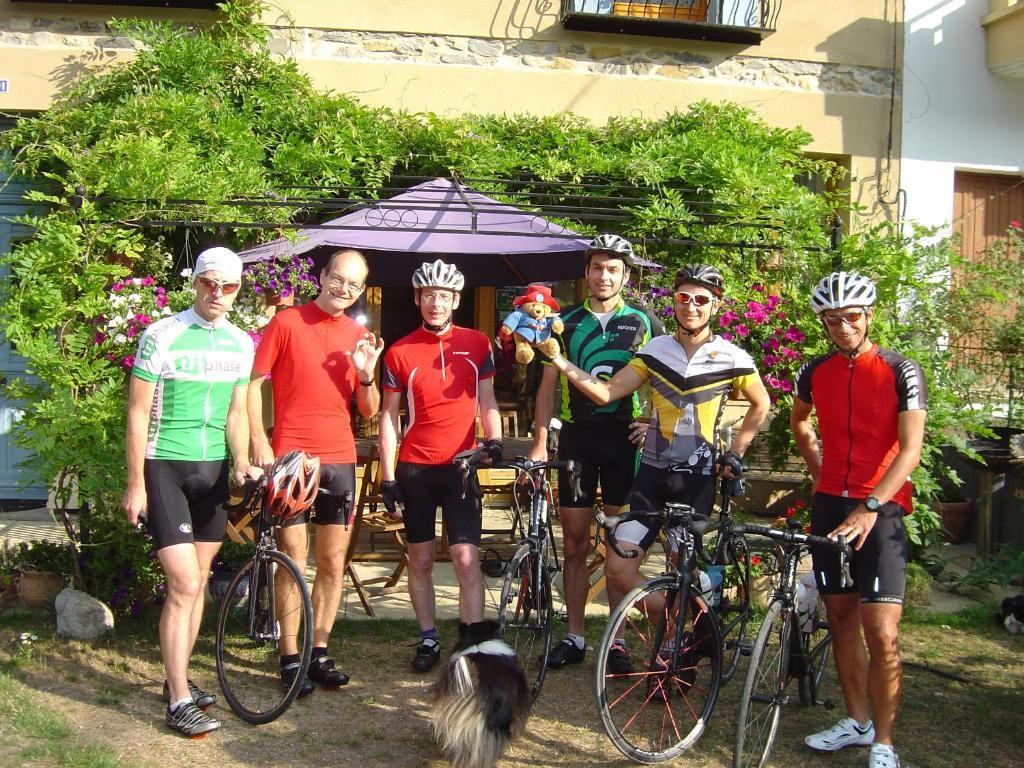 Aux Quatre Saisons Axat Bed and Breakfast Esterno foto