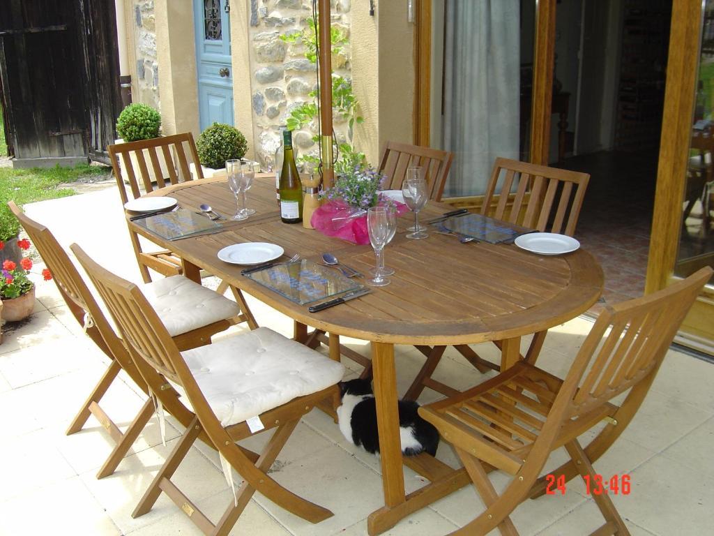 Aux Quatre Saisons Axat Bed and Breakfast Esterno foto