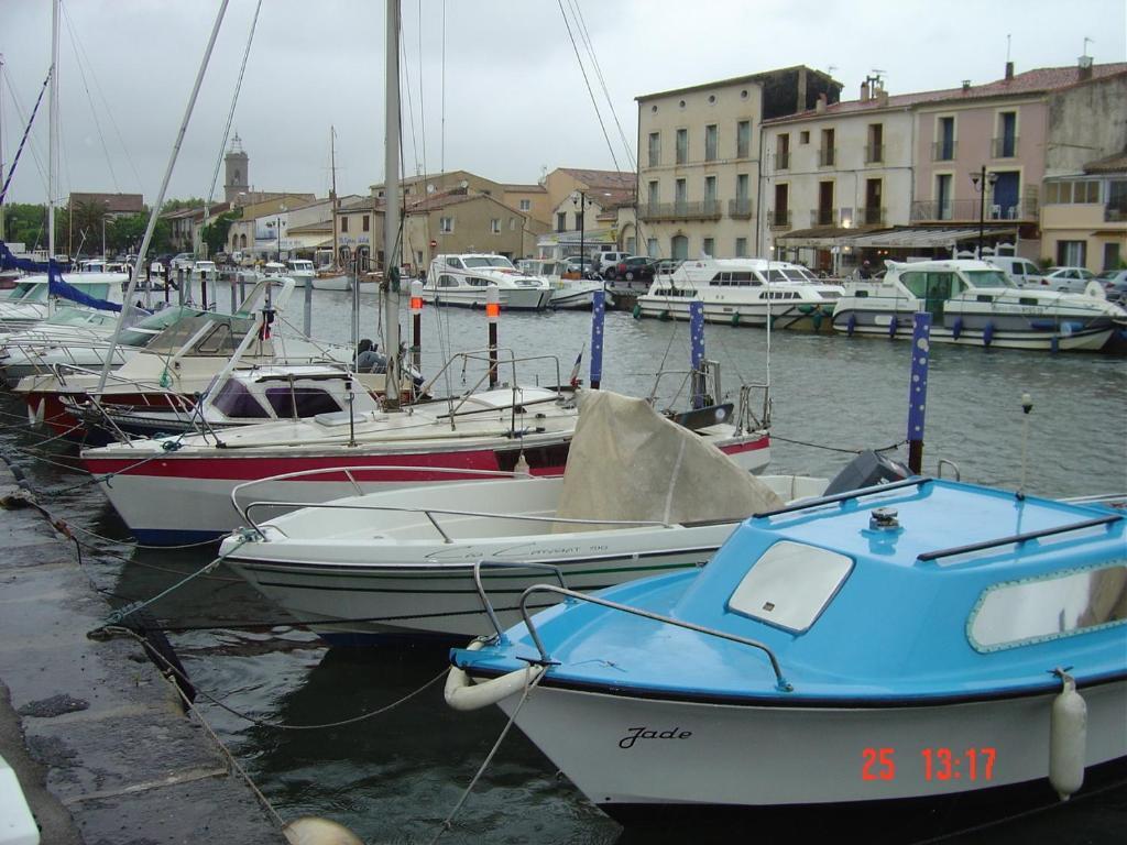 Aux Quatre Saisons Axat Bed and Breakfast Esterno foto