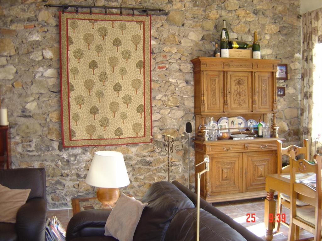 Aux Quatre Saisons Axat Bed and Breakfast Esterno foto