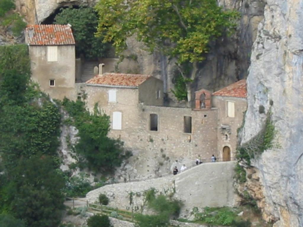 Aux Quatre Saisons Axat Bed and Breakfast Esterno foto