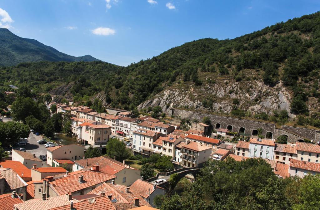 Aux Quatre Saisons Axat Bed and Breakfast Esterno foto