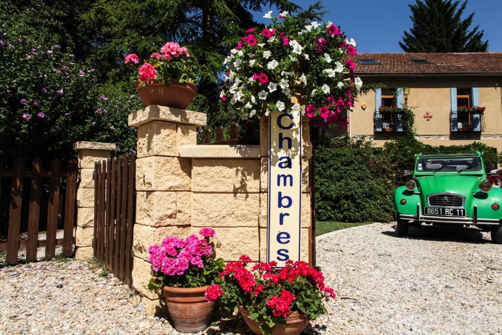 Aux Quatre Saisons Axat Bed and Breakfast Esterno foto