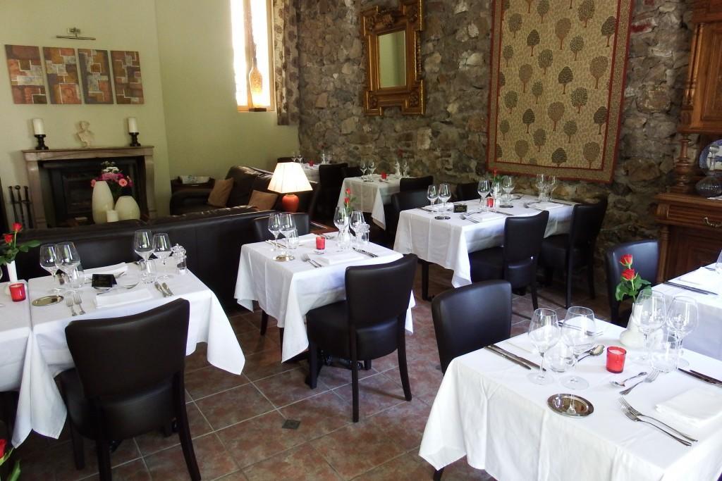 Aux Quatre Saisons Axat Bed and Breakfast Esterno foto