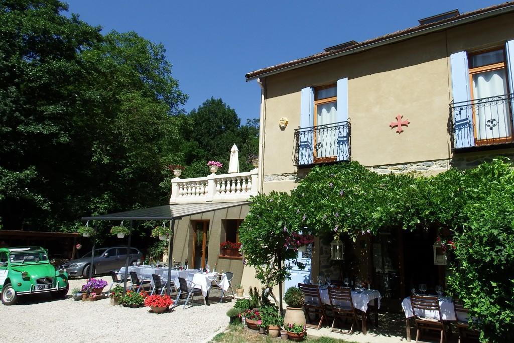Aux Quatre Saisons Axat Bed and Breakfast Esterno foto